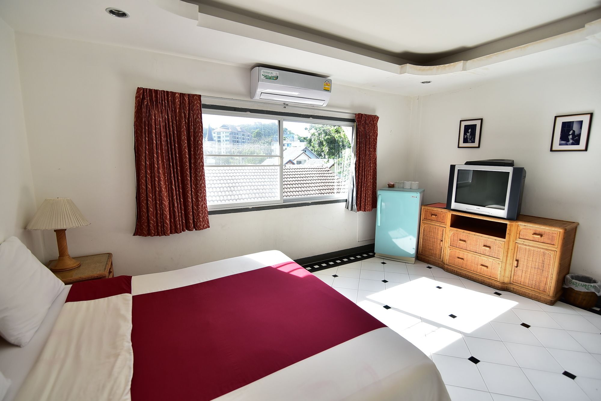 Фото Enjoy Andre Restaurant & Room