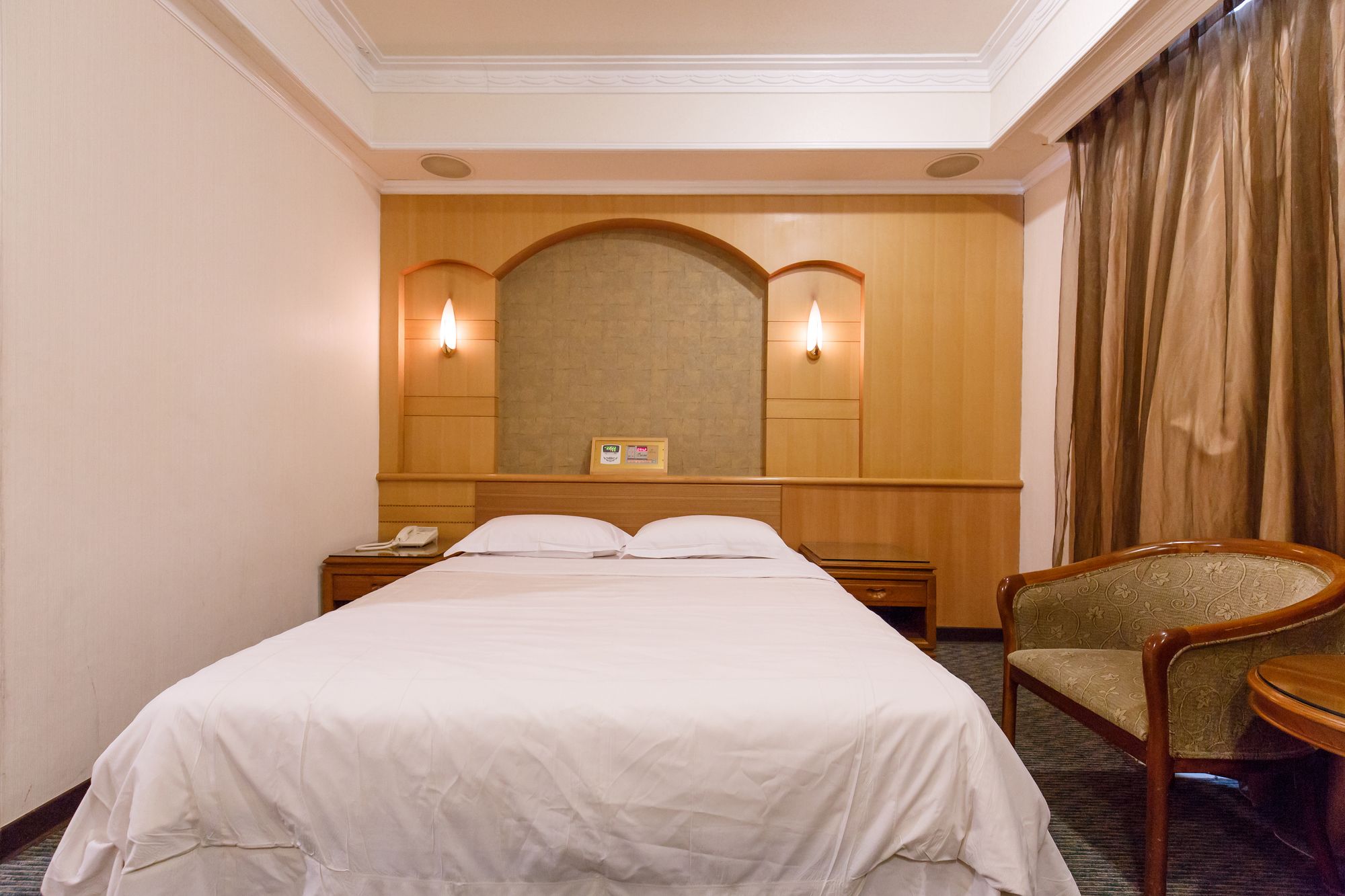 Фото Champion Hotel