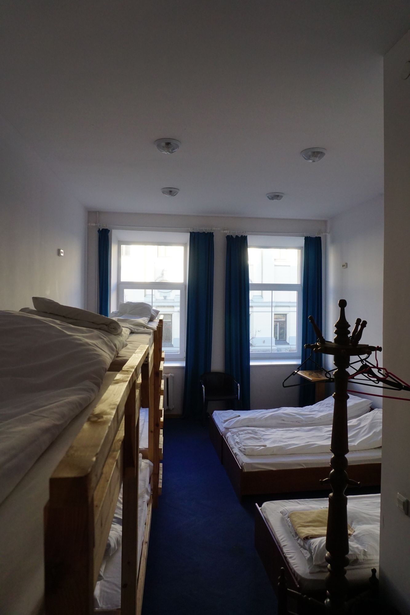 Фото Budget Central