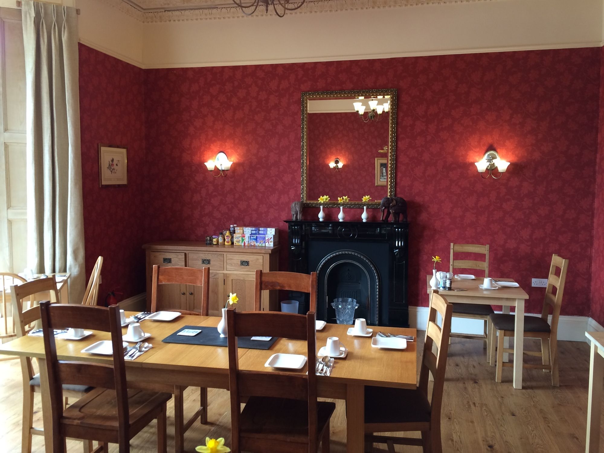 Фото Crofton House Hotel