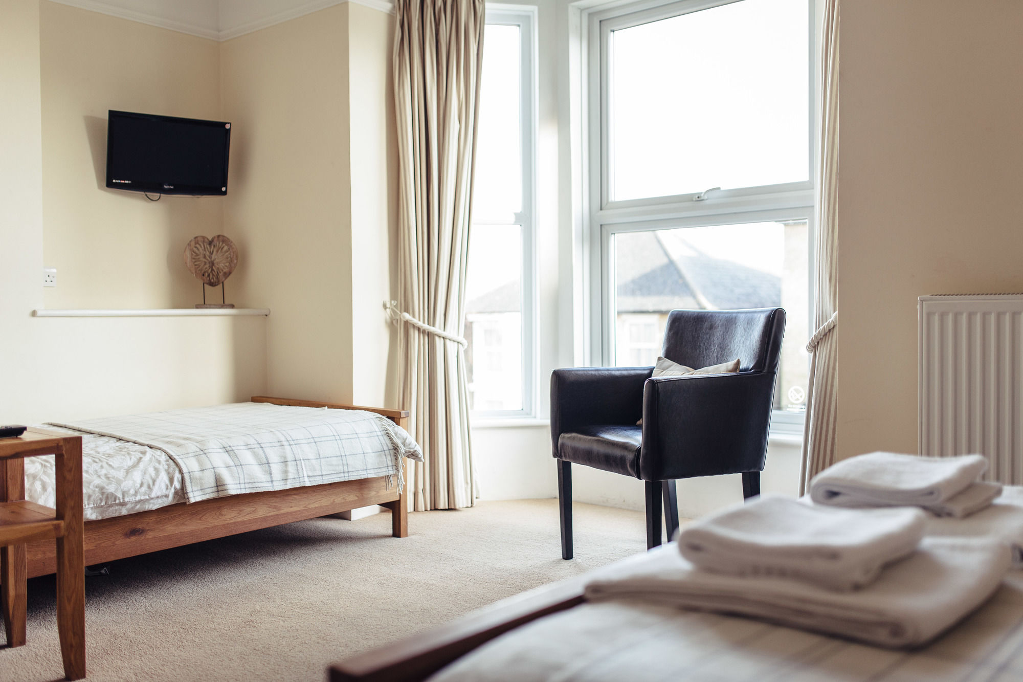 Фото The Caledon