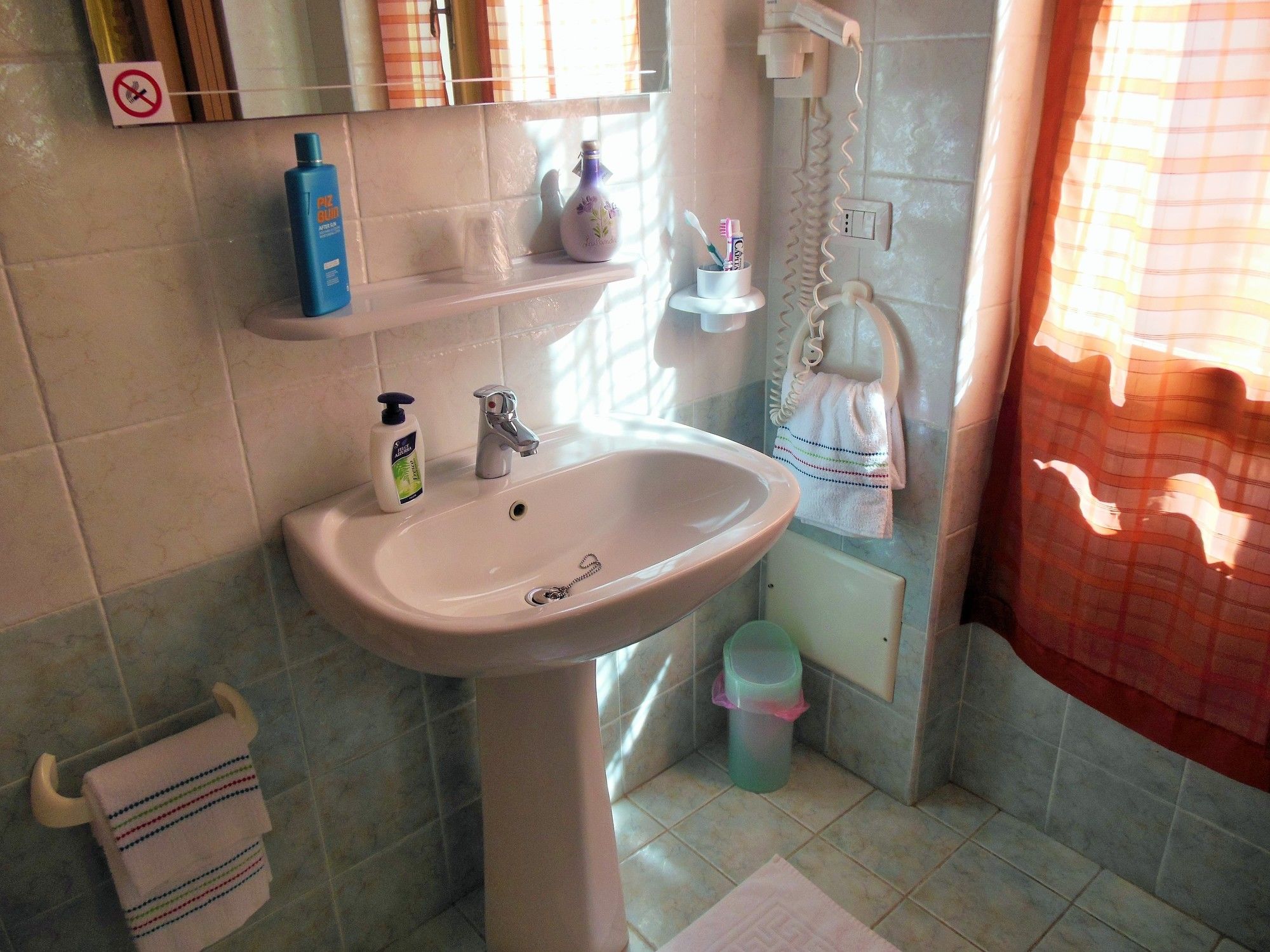 Фото Actinia Accomodation