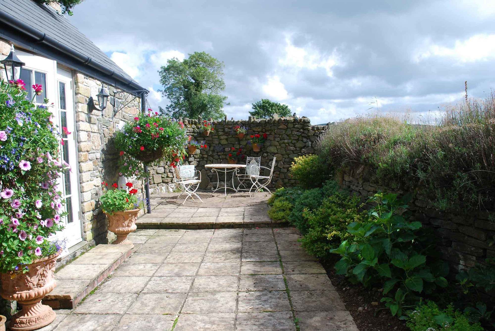 Фото The Elephant's Nest Inn