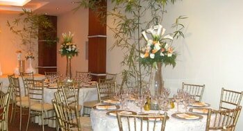 Фото Hotel Century Plaza