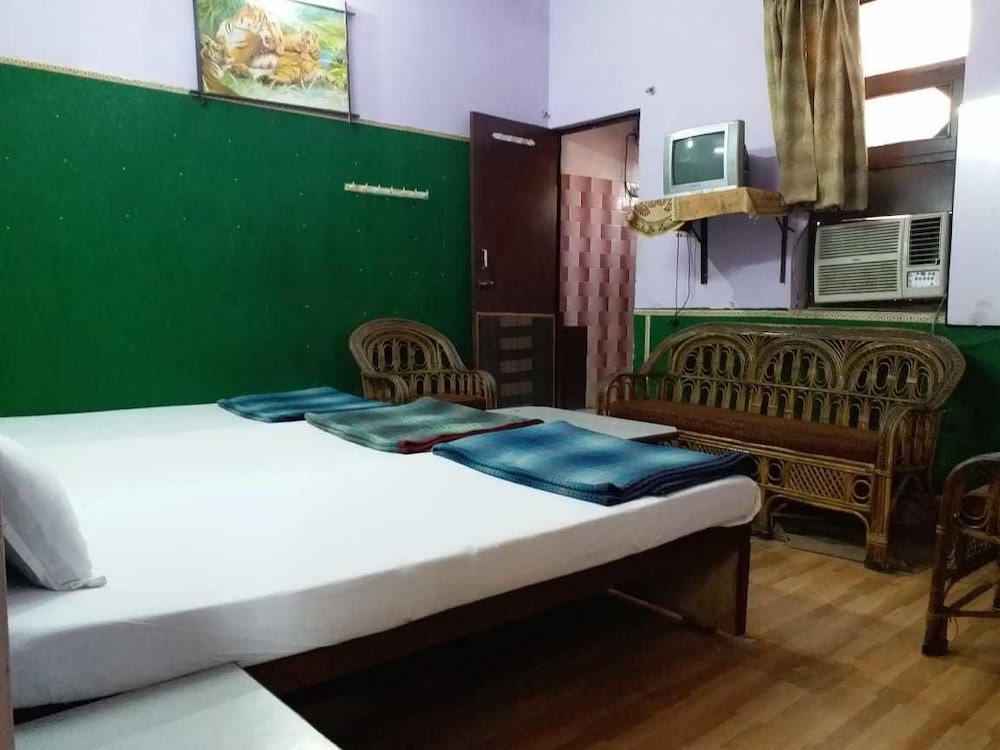 Фото Hotel Raj Bed & Breakfast