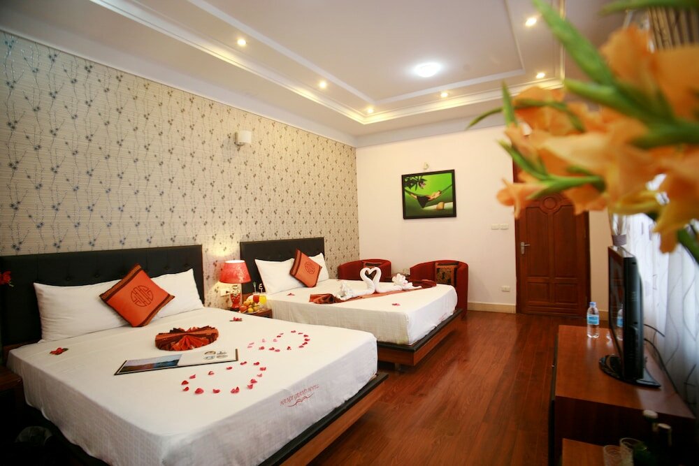 Фото Urban Alley Hotel