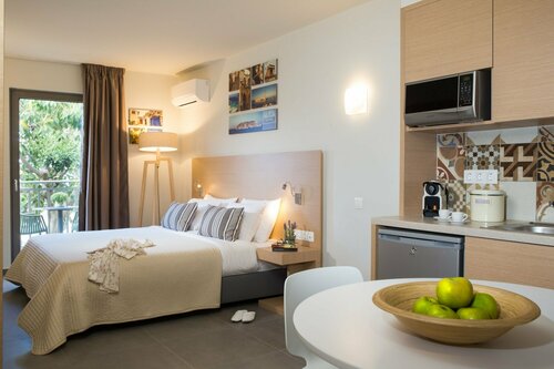 Гостиница Sundance Apartments and Suites