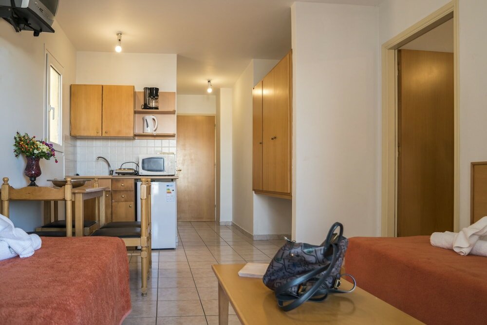 Фото Erato Studios & Apartments