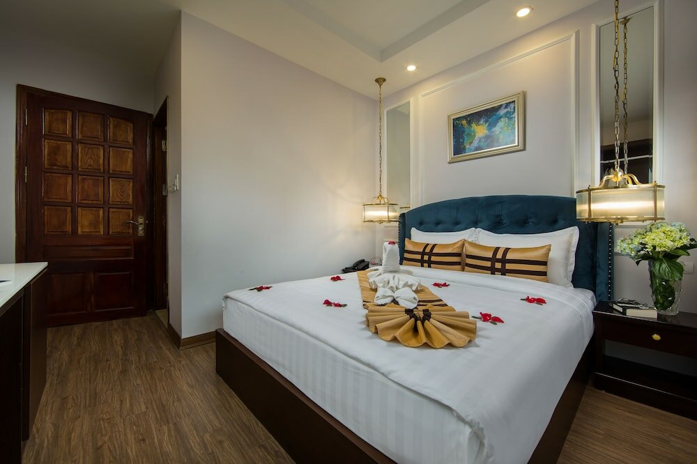 Фото S Central Hotel & SPA