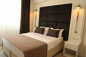 Гостиница In Suit Luxury Hotel