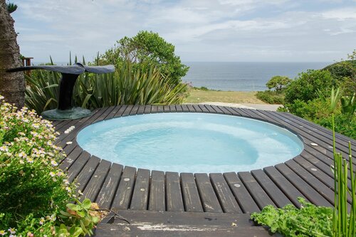 Гостиница Whales Way Ocean Retreat