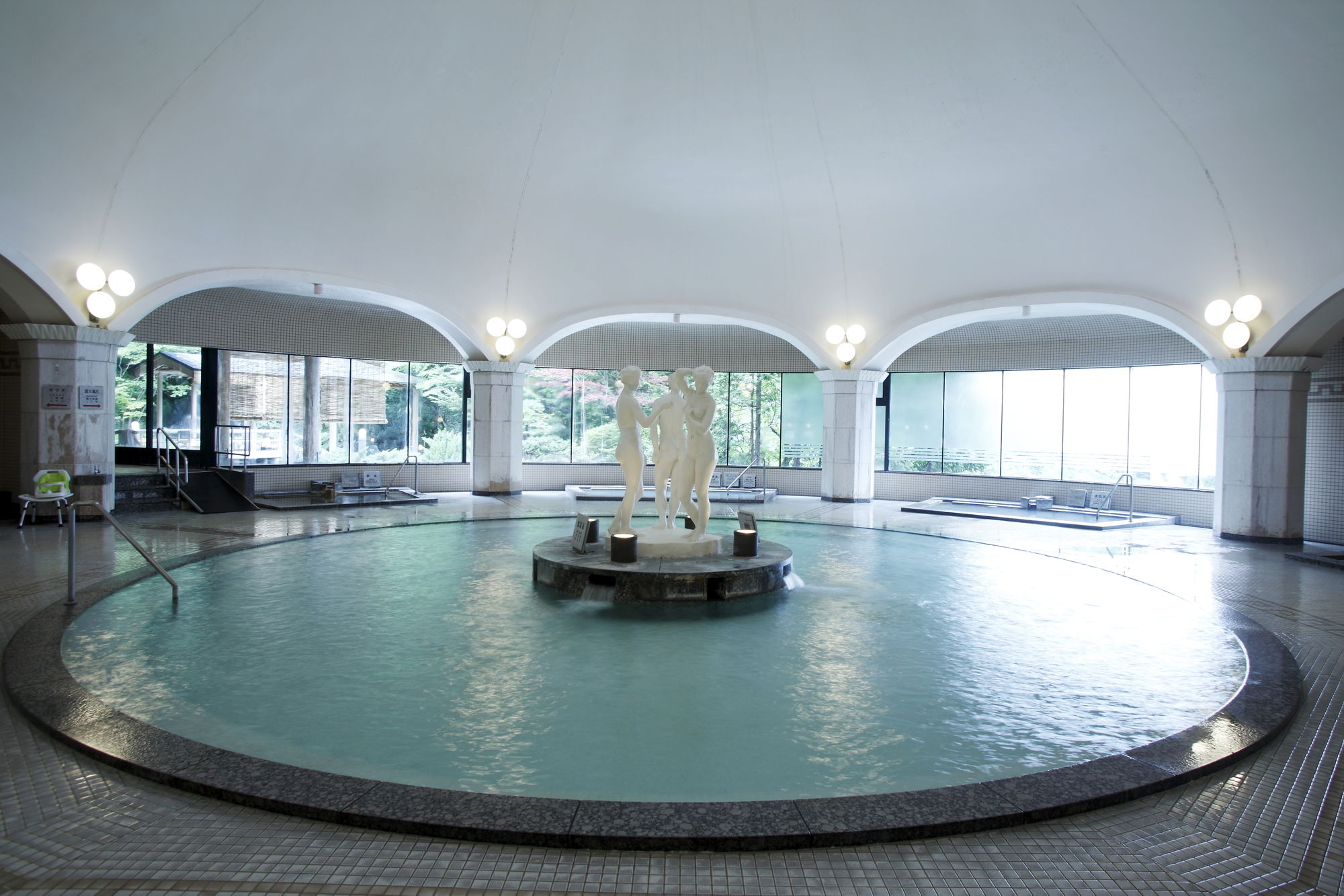 Фото Noboribetsu Grand Hotel