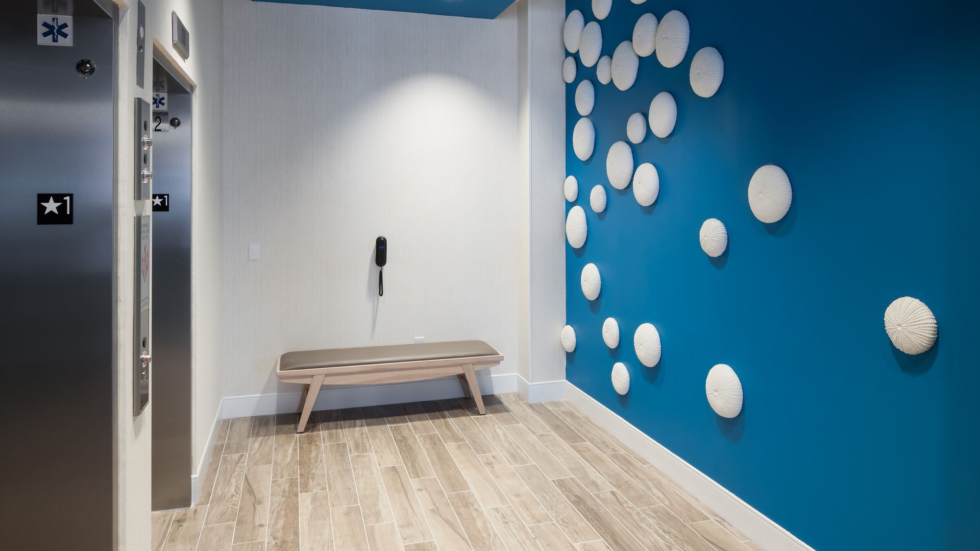 Фото Holiday Inn Express & Suites Orlando at SeaWorld, an Ihg Hotel