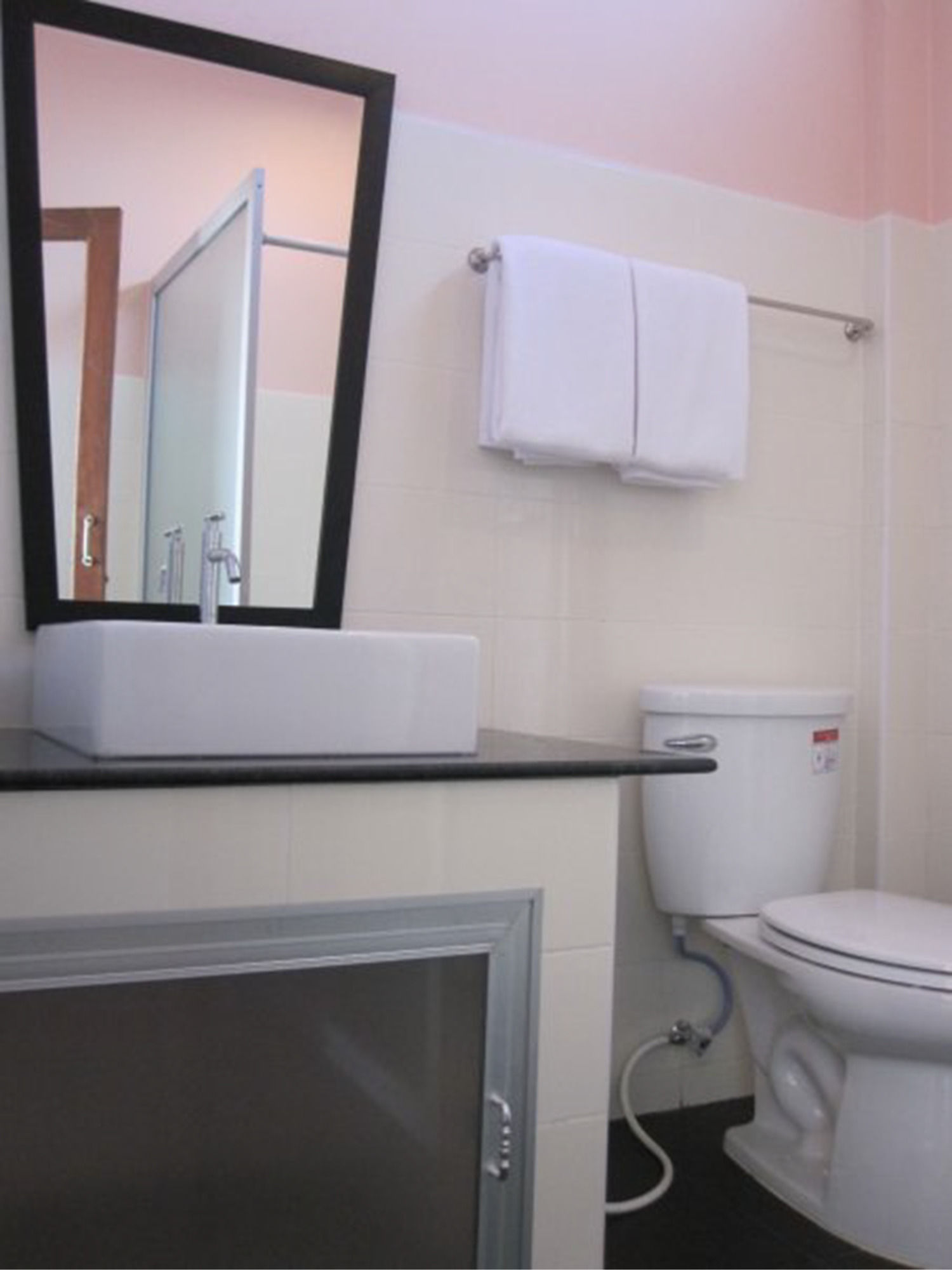 Фото The Victory Hotel