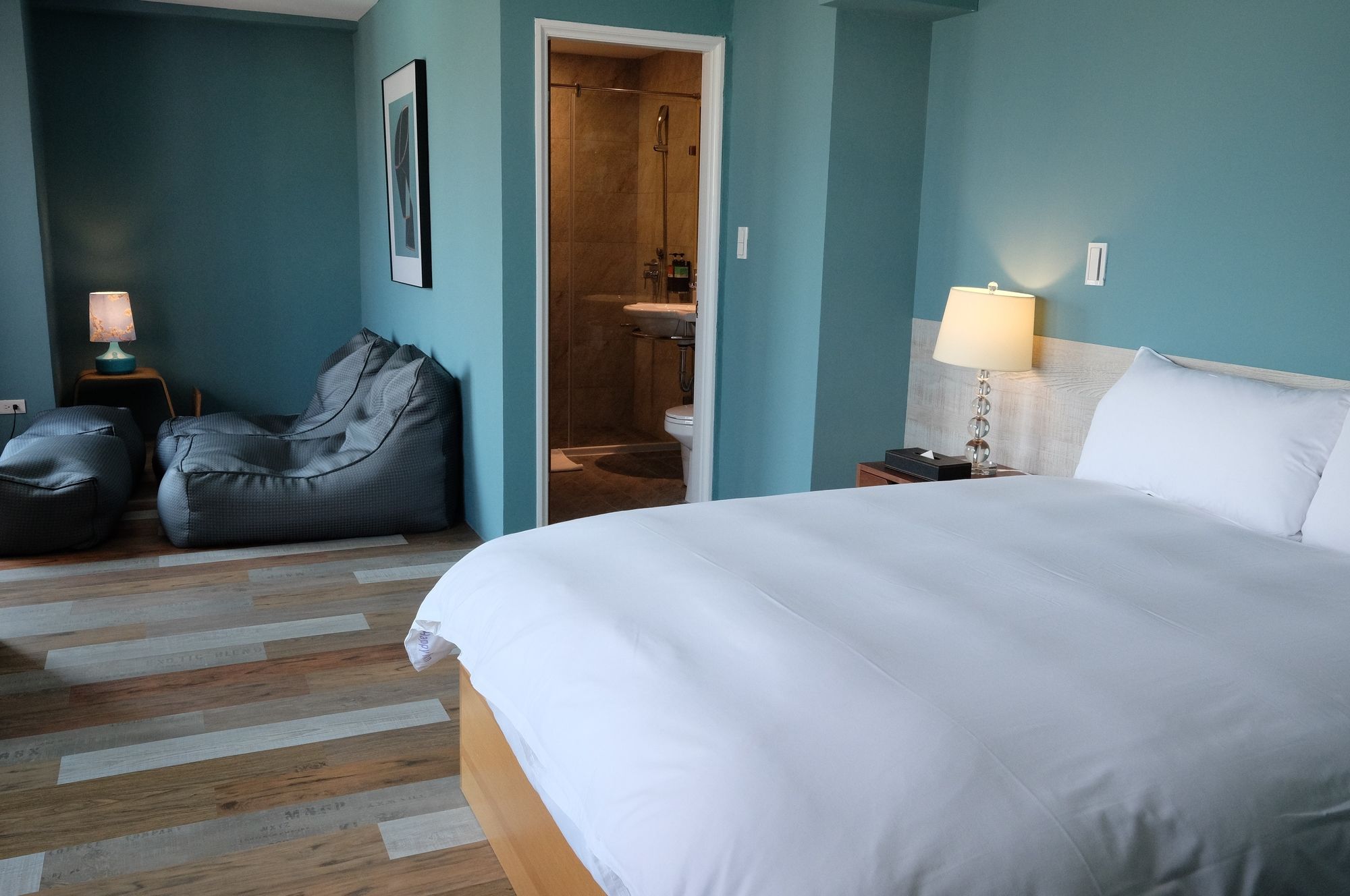 Фото Happy Inn & Hostel