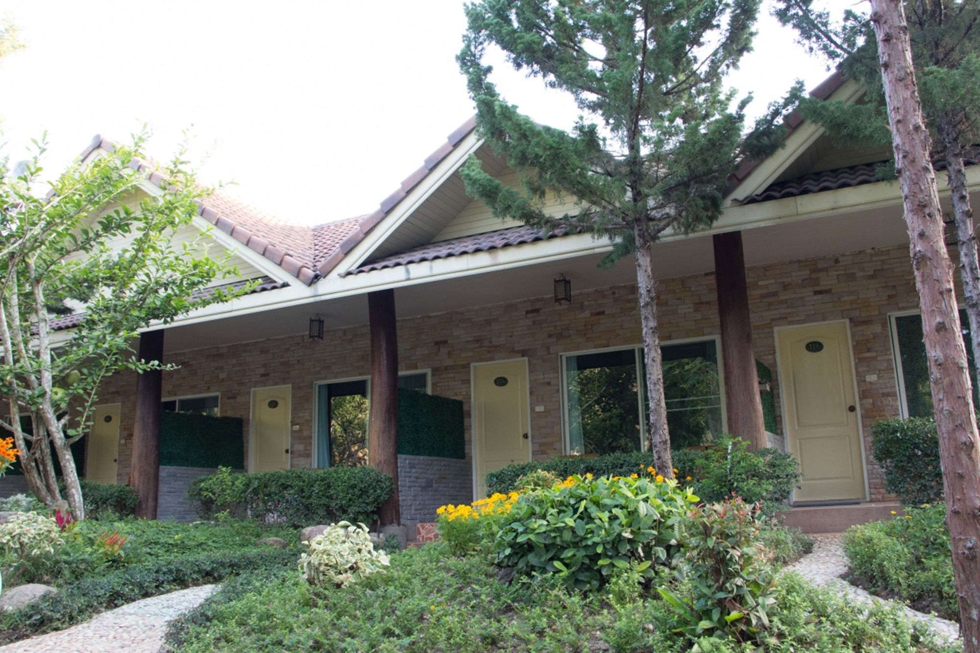 Фото Baanplaidoi Resort