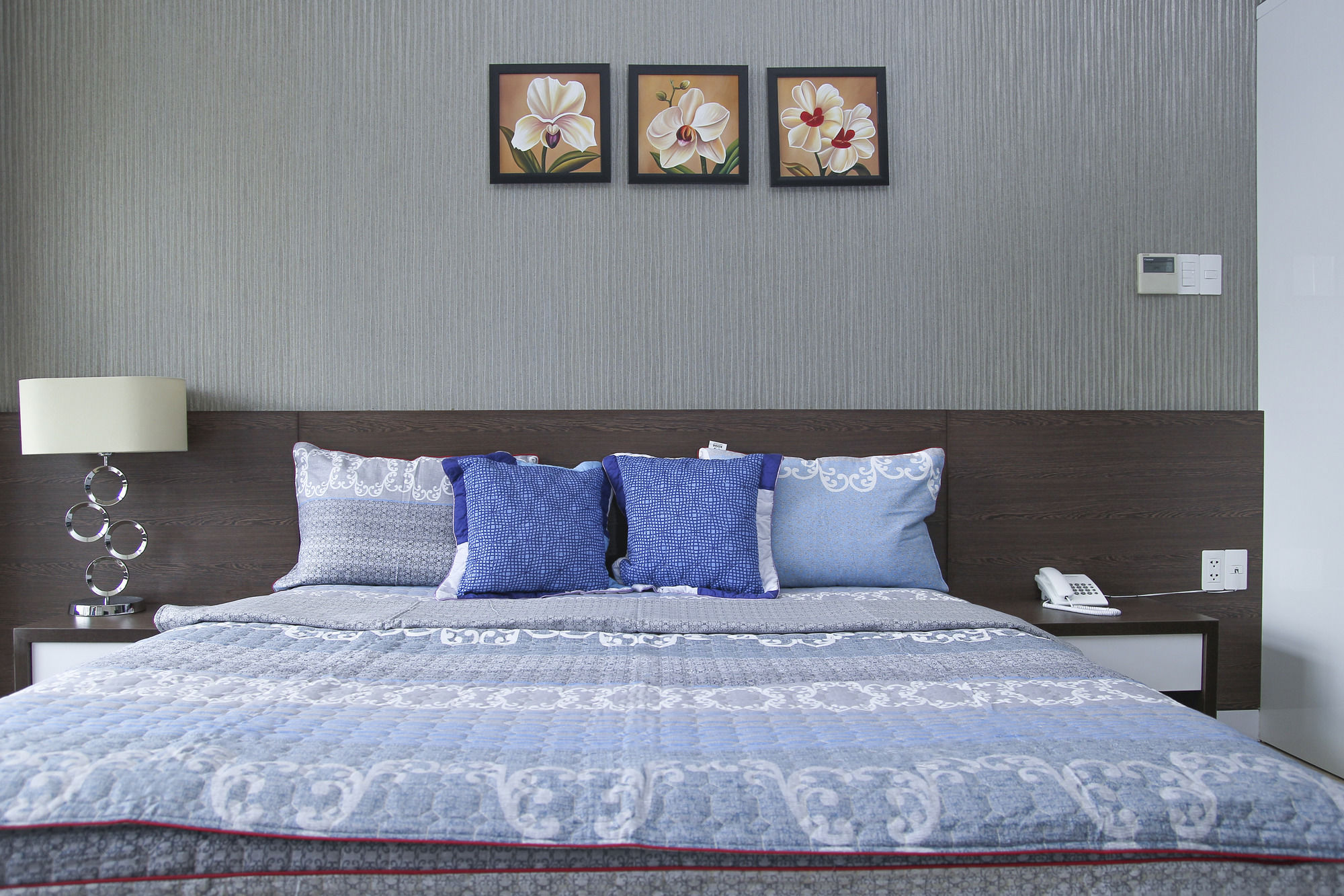 Фото Sunny Serviced Apartment