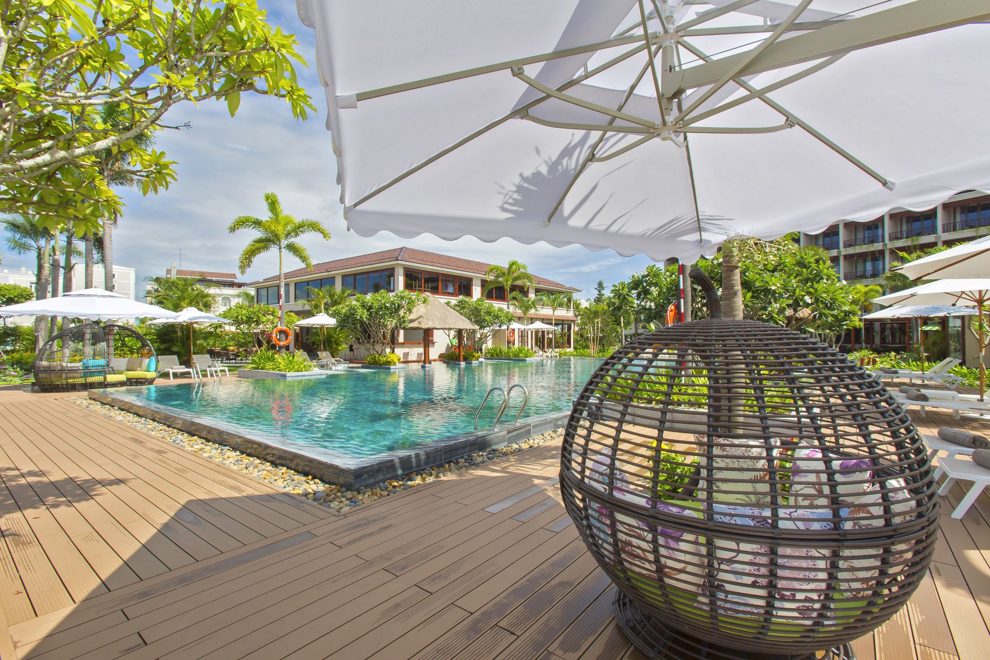 Фото Silk Sense Hoi An River Resort