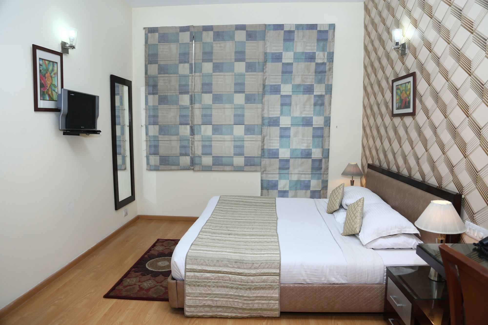 Фото Imperial Apartments