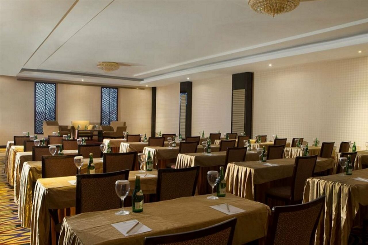 Фото Best Western Plus Makassar Beach