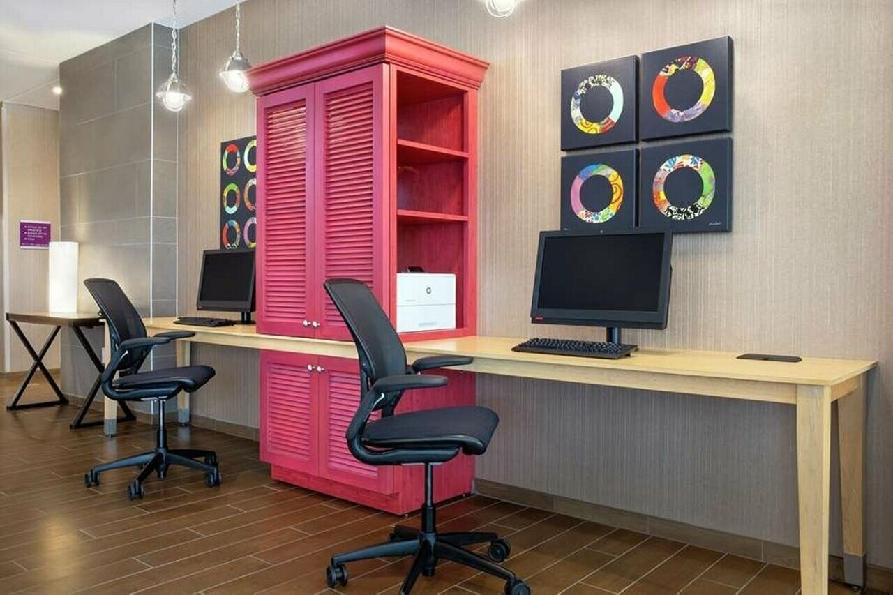 Фото Home2 Suites by Hilton Indianapolis South Greenwood