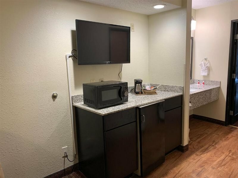 Фото Super 8 by Wyndham Metropolis