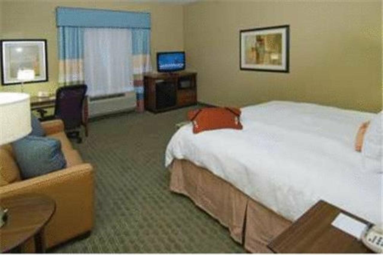 Фото Hampton Inn & Suites Baton Rouge/Port Allen