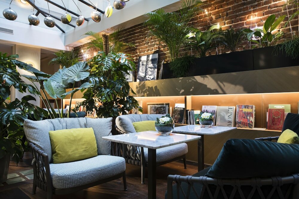 Фото Le Six Paris Hôtel & Spa