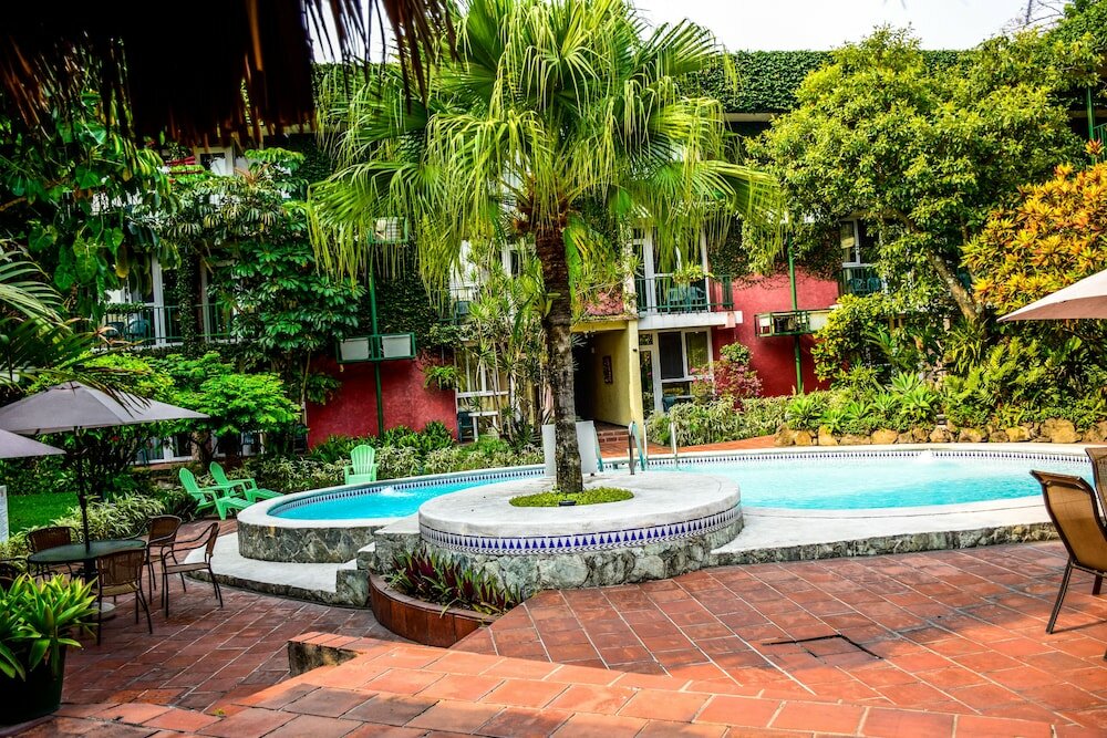 Фото отеля 1