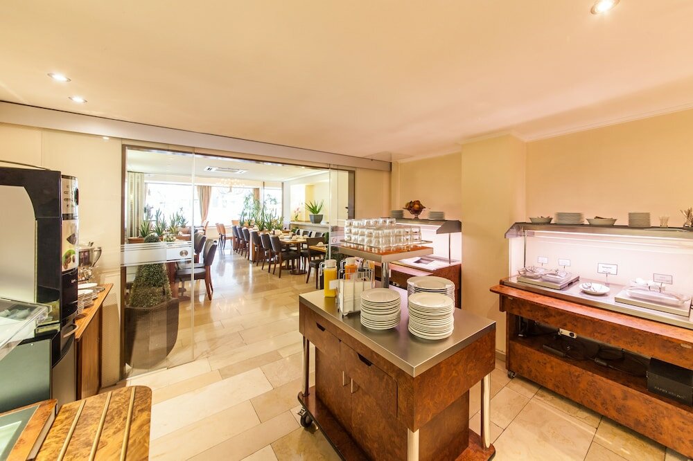 Фото Hotel Flora Düsseldorf