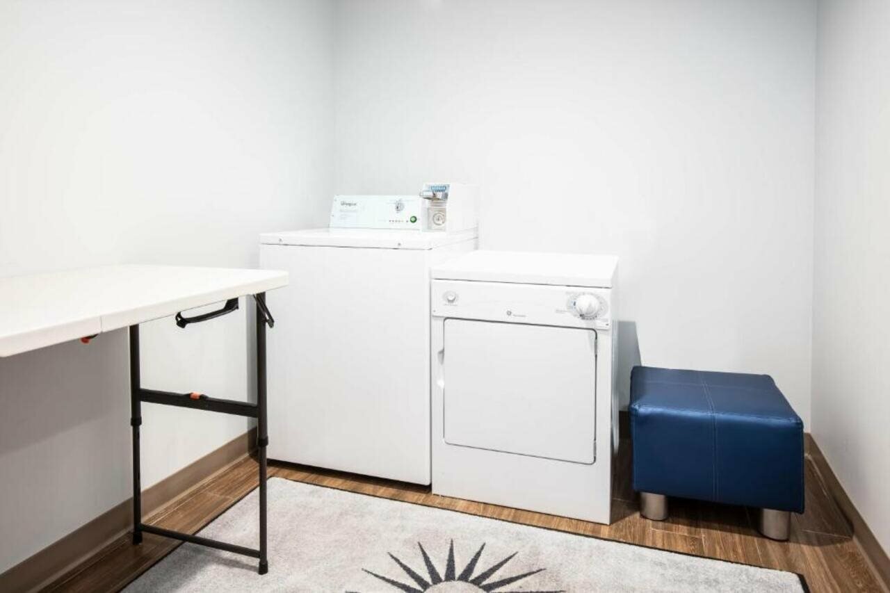 Фото La Quinta Inn and Suites by Wyndham Long Island City