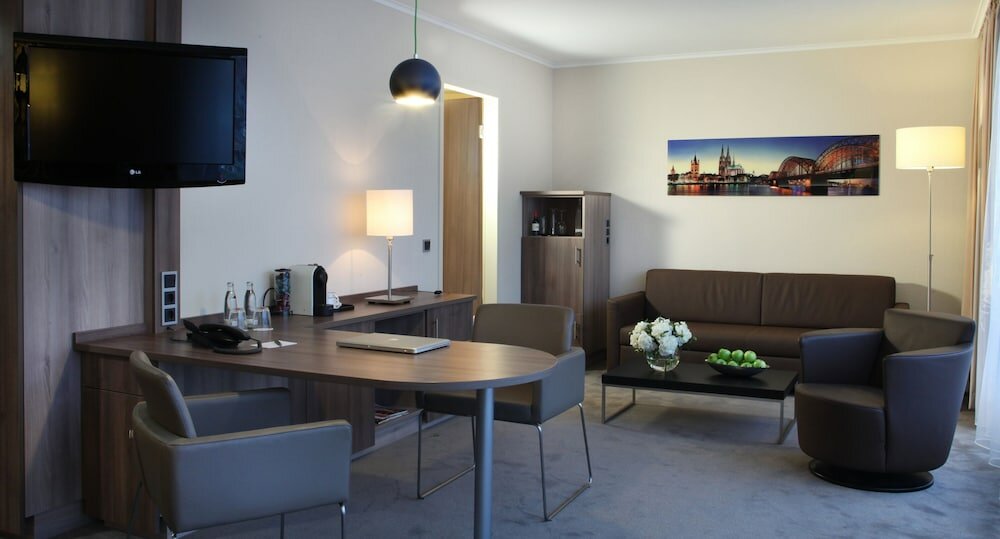 Фото Lindner Hotel Dom Residence