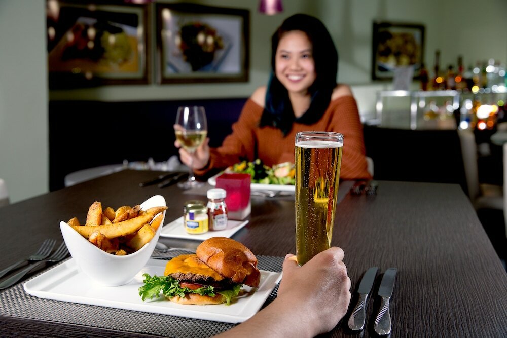 Фото Kellogg Conference Hotel at Gallaudet University