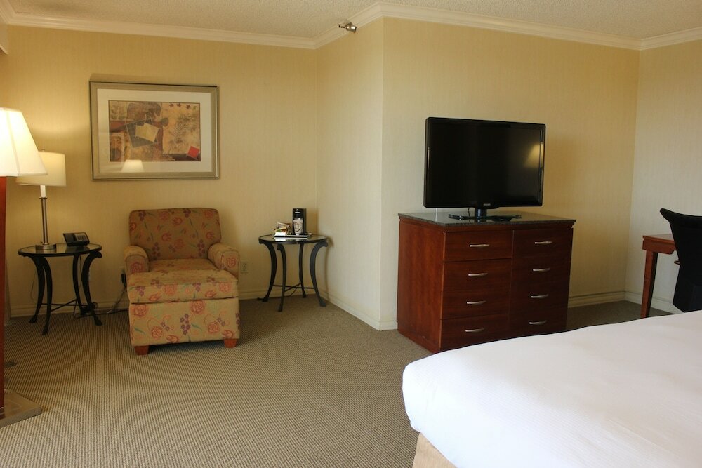 Фото Ontario Airport Hotel & Conference Center