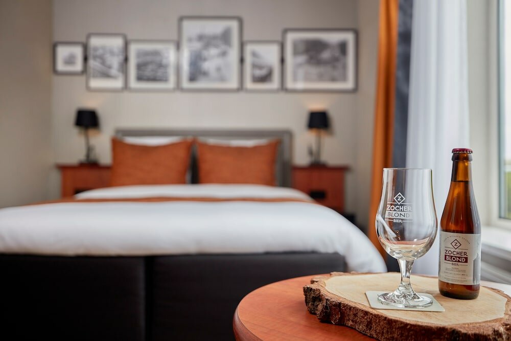 Фото Carlton Square Hotel