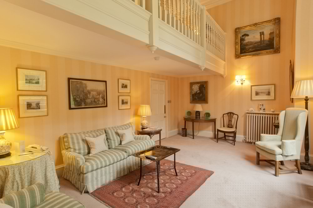 Фото Hartwell House & SPA