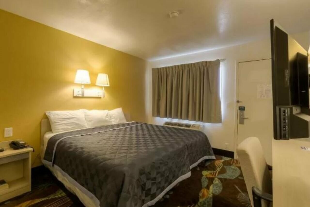 Фото Americas Best Value Inn Amarillo Airport