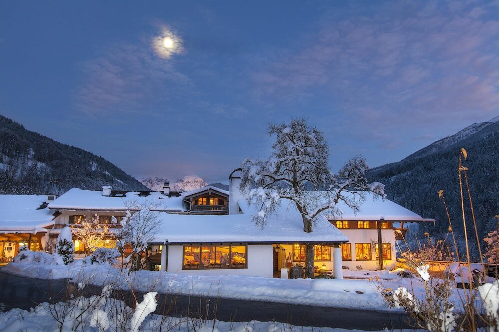 Фото Berghotel Rehlegg