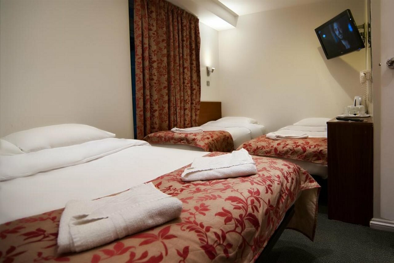 Фото Westbury Hotel Kensington