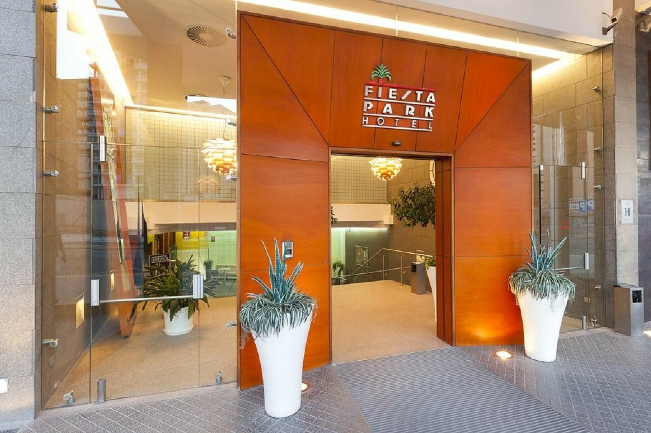 Фото Port Fiesta Park Hotel