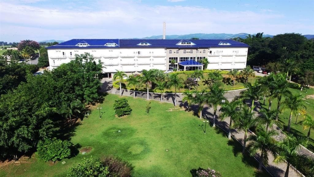 Фото Colonial Plaza Hotel