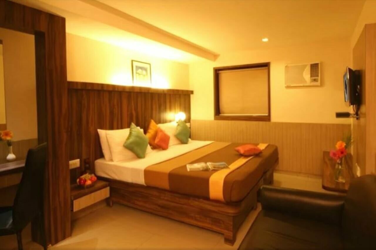 Фото Hotel Ratna Palace Residency