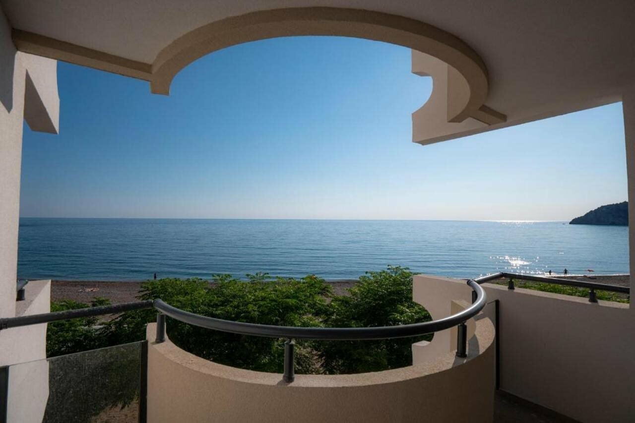 Фото Pearl Beach Hotel