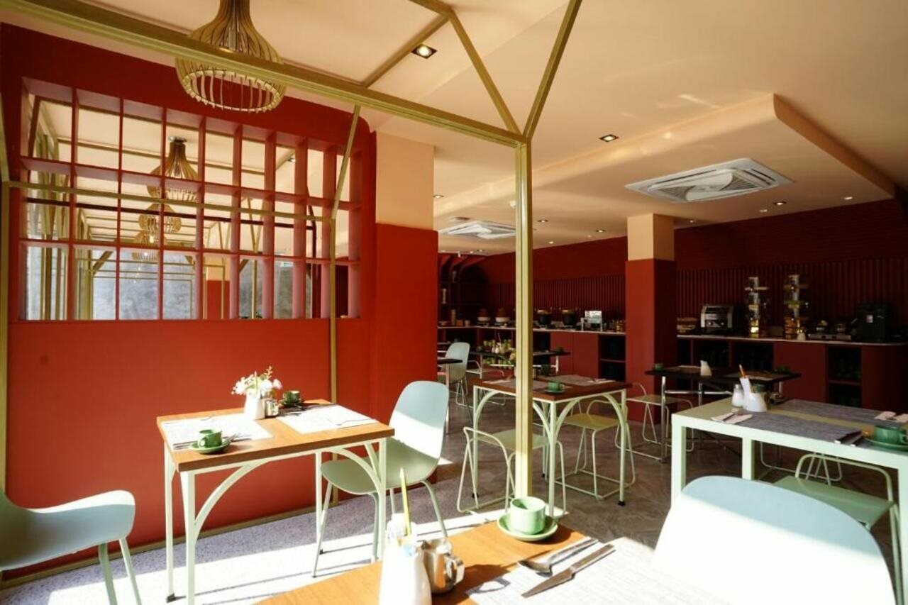 Фото 4 Monkeys Hotel