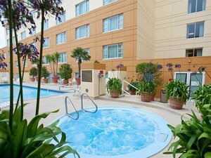 Гостиница Monterey Marriott