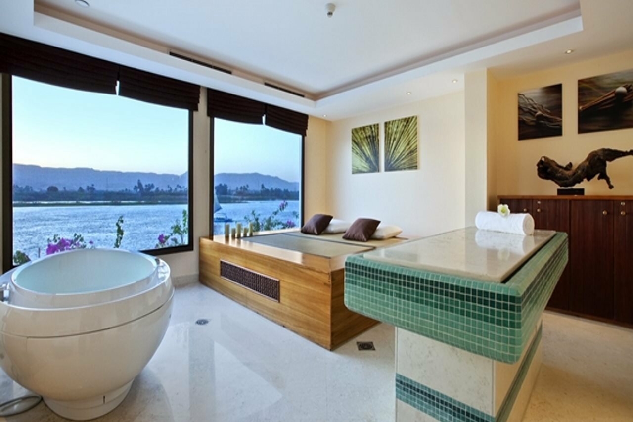 Фото Hilton Luxor Resort & SPA