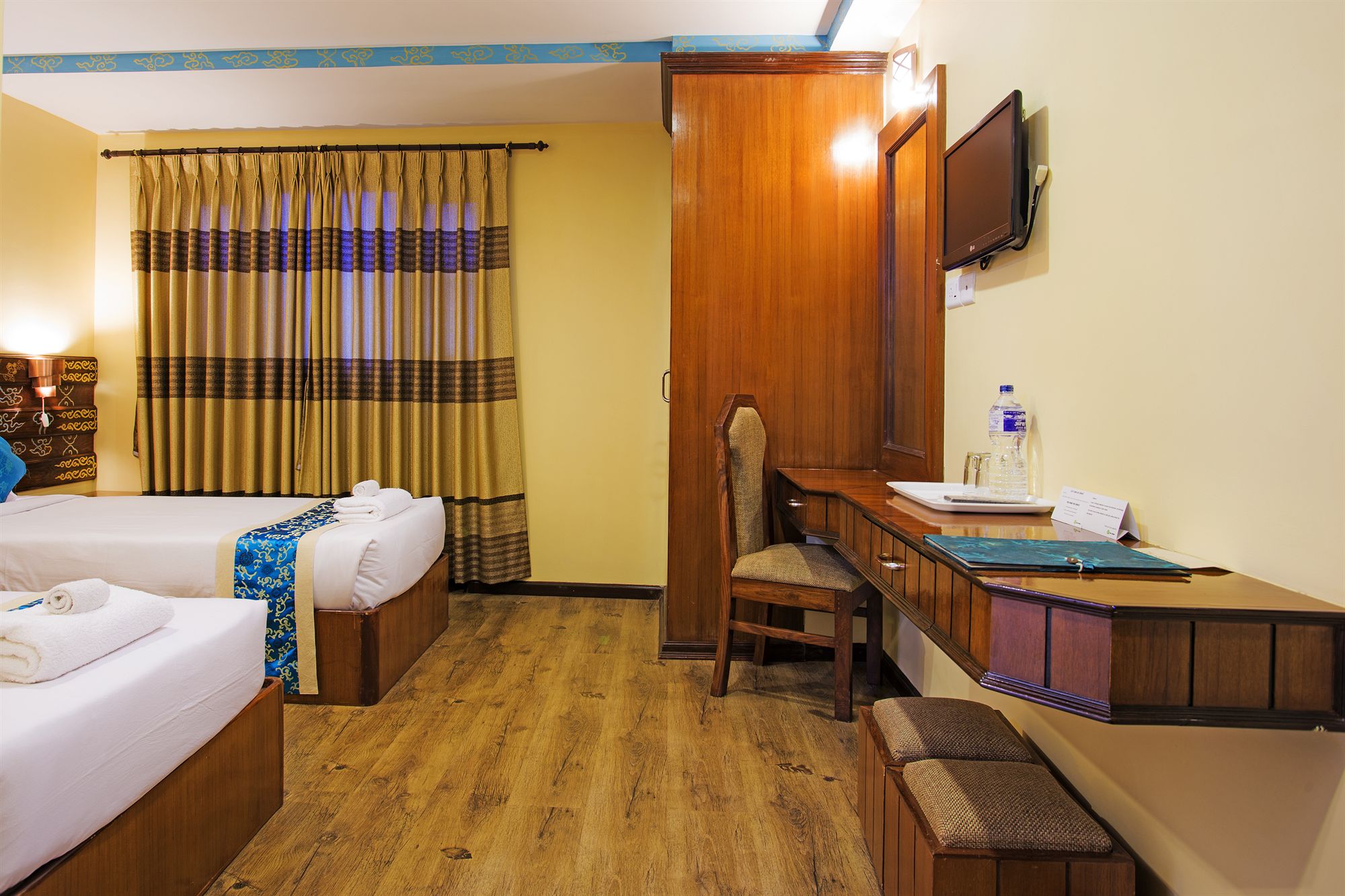 Фото Hotel Yukhang