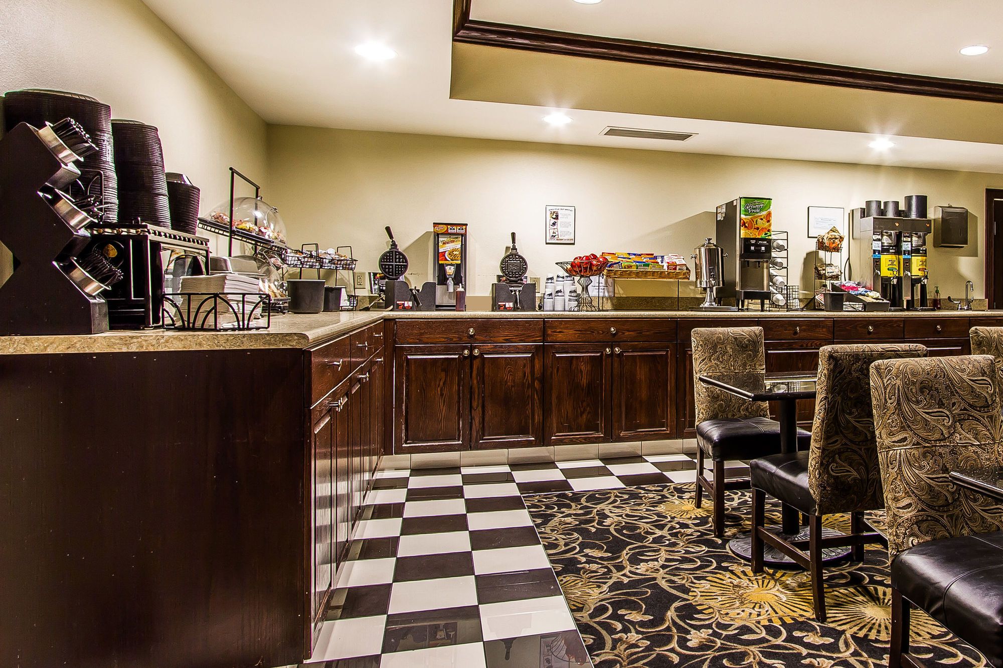 Фото Evangeline Downs Hotel, Ascend Hotel Collection