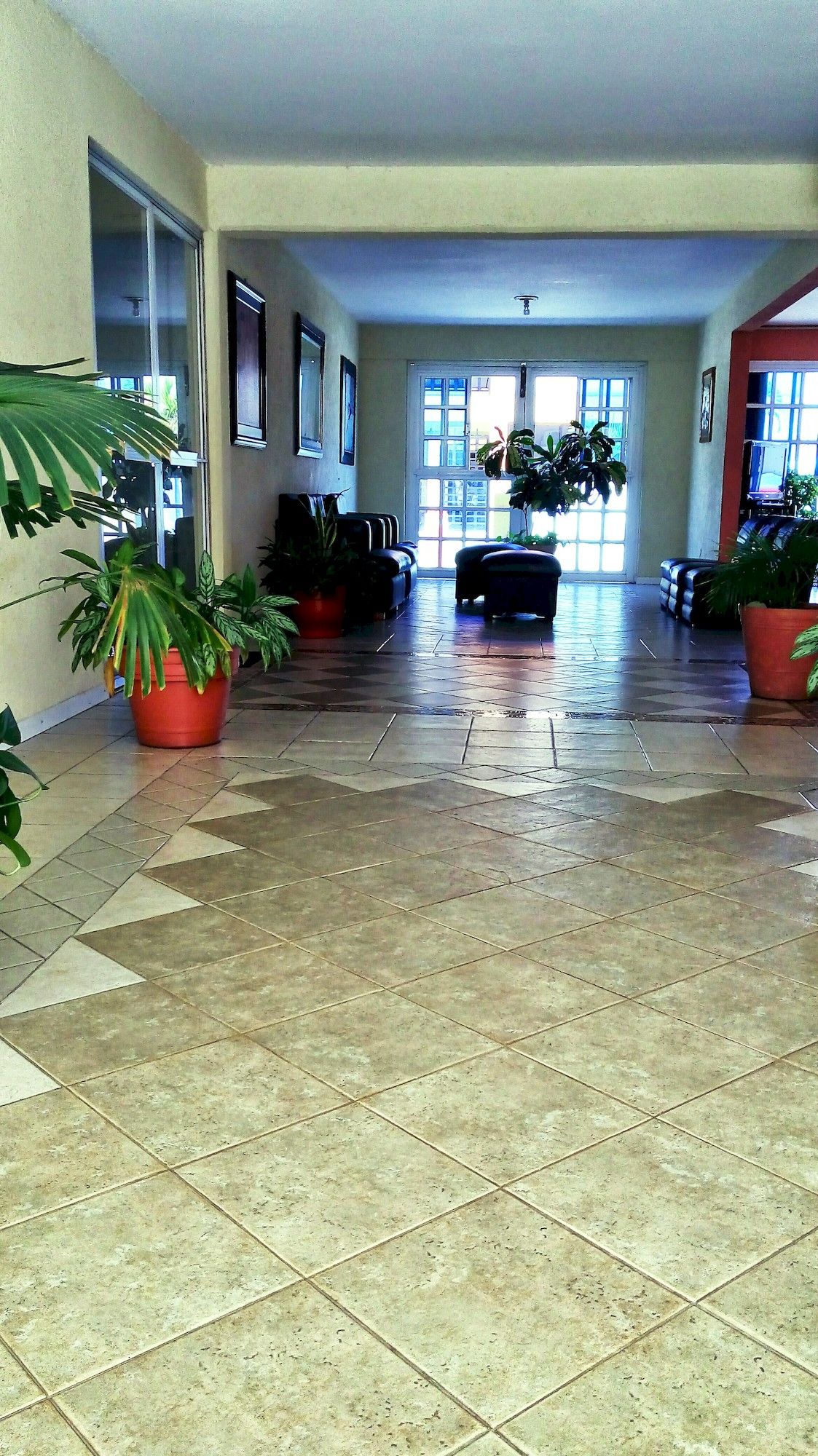 Фото Hotel Plaza Jardín