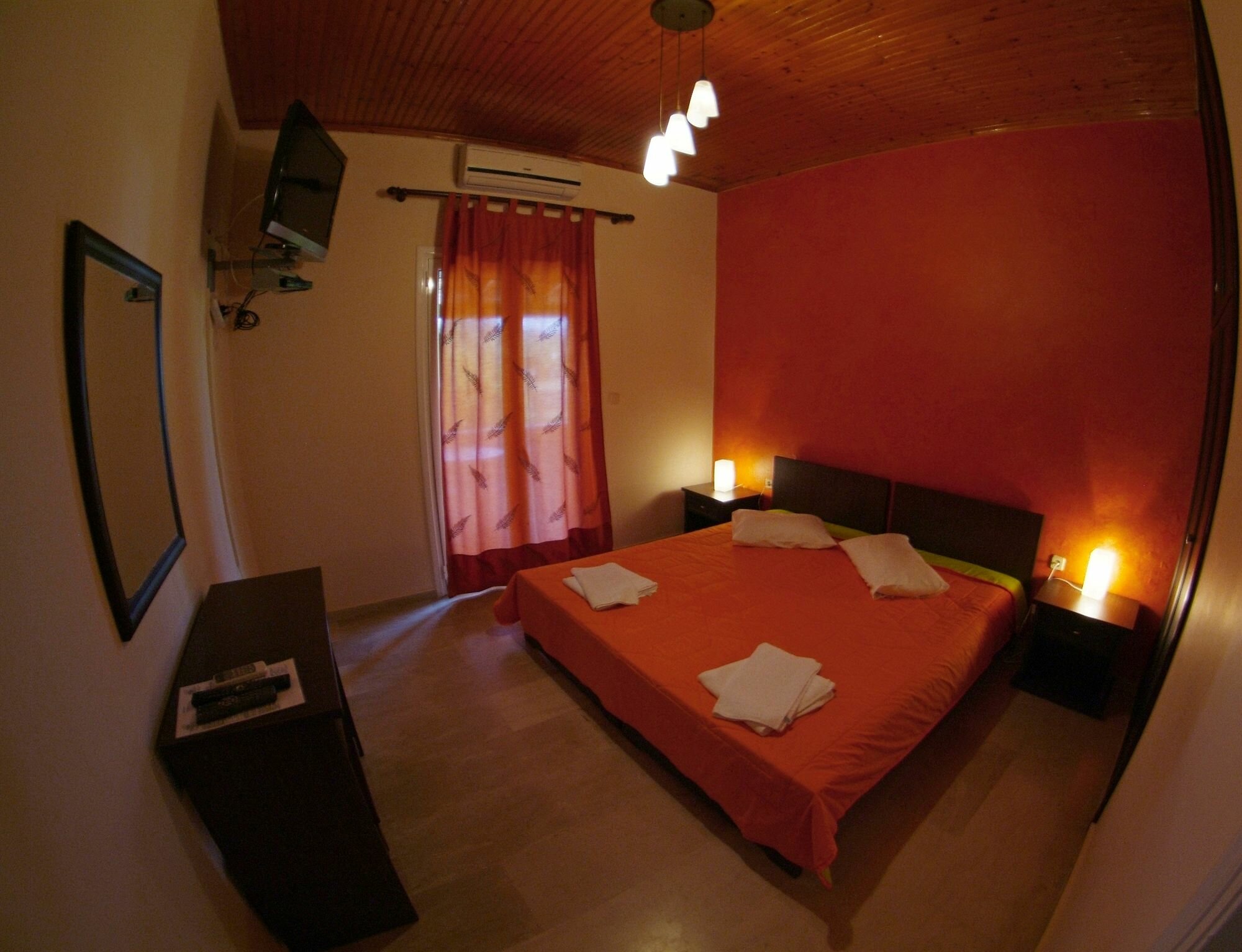 Фото Erifili Apartments